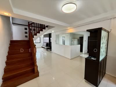 For Sale - 449 Hougang Avenue 10