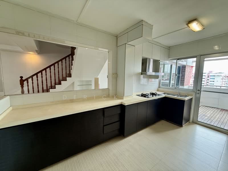 For Sale - 449 Hougang Avenue 10