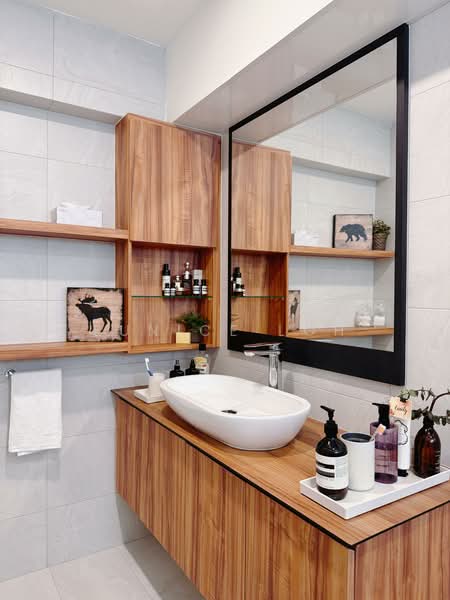 103 Lengkong Tiga HDB Flat For Sale at S$ 1,288,888 | PropertyGuru Singapore - Bathroom