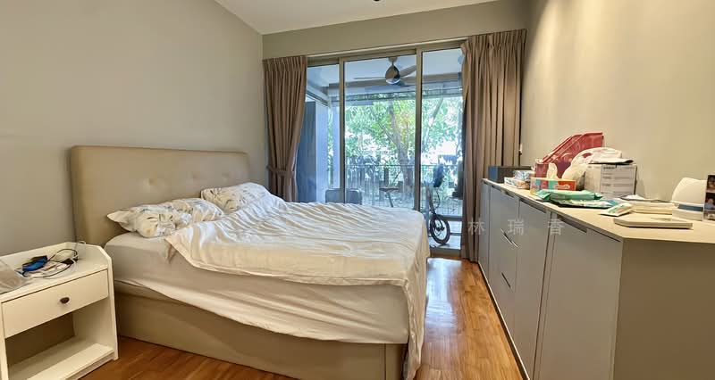 FLO Residence Condominium For Sale at S$ 1,600,000 | PropertyGuru Singapore - Bedroom