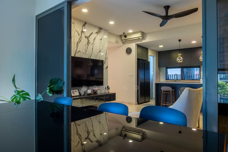 Commonwealth Towers Condominium For Sale at S$ 3,480,000 | PropertyGuru Singapore - Living Room