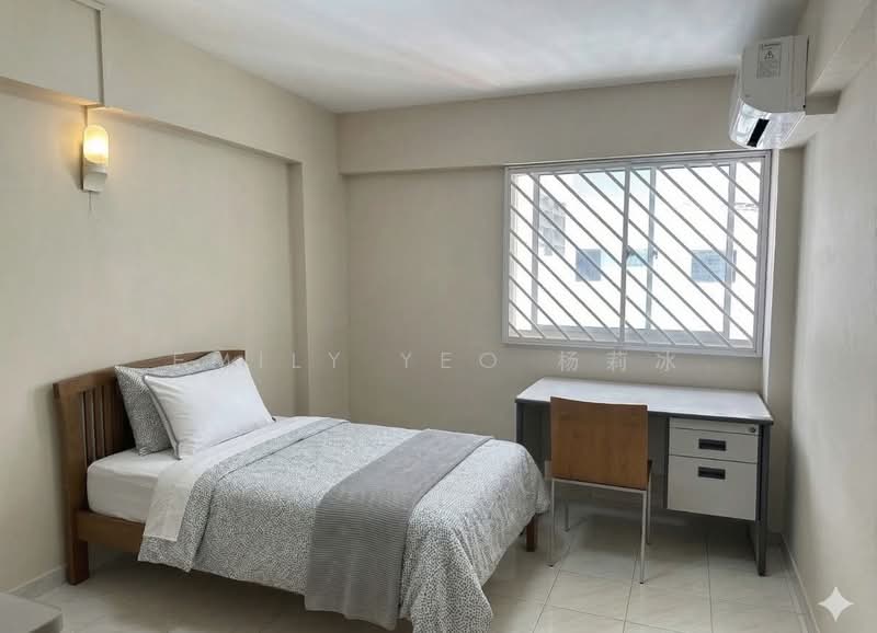 406 Sin Ming Avenue HDB Flat For Sale at S$ 800,000 | PropertyGuru Singapore - Bedroom