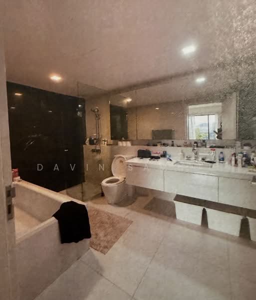 The Interlace Condominium For Sale at S$ 4,688,000 | PropertyGuru Singapore - Bathroom