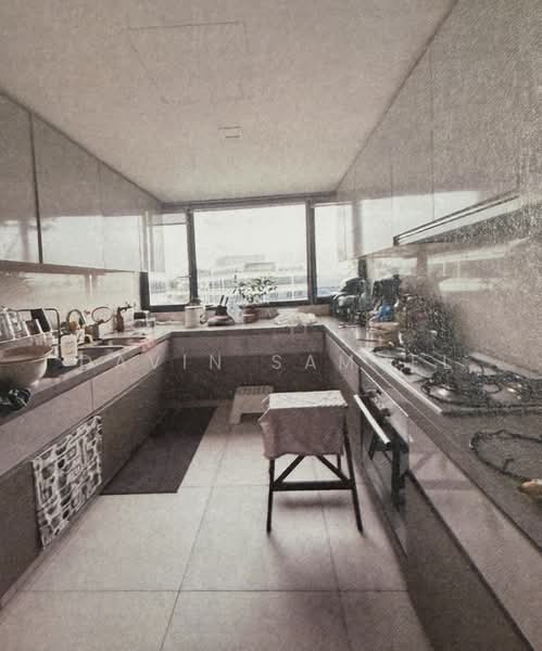 The Interlace Condominium For Sale at S$ 4,688,000 | PropertyGuru Singapore - Kitchen