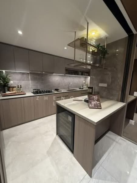 PARKTOWN Residence Condominium For Sale at S$ 3,288,000 | PropertyGuru Singapore - Kitchen