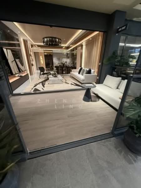 PARKTOWN Residence Condominium For Sale at S$ 3,819,000 | PropertyGuru Singapore - Living Room