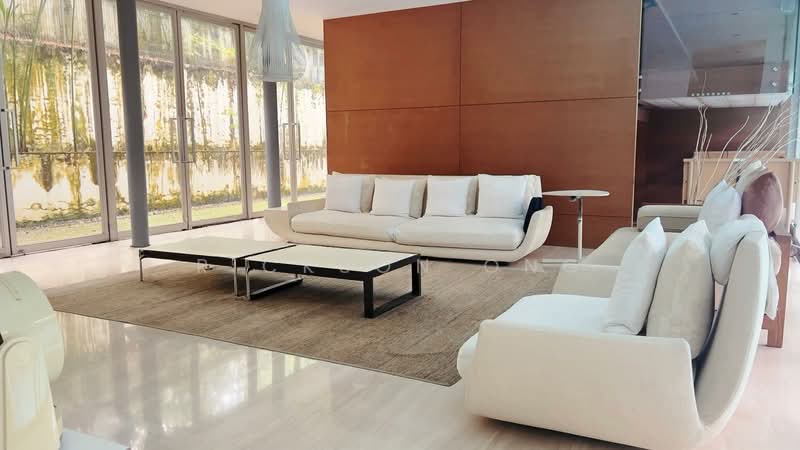 Bungalows at Caldecott Bungalow House For Sale at S$ 30,000,000 | PropertyGuru Singapore - Living Room