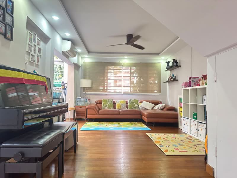 3 Toh Yi Drive HDB Flat For Sale at S$ 1,399,000 | PropertyGuru Singapore - Living Room
