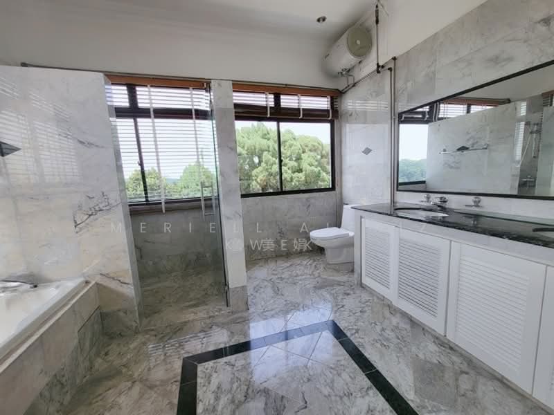 Cliff-Top Good Class Bungalow with Uninterrupted Panoramic Views, , 5 Bedrooms, 3,300 sqft, Good Class Bungalow For Rent, by Meriell Alexiz Kwek, 500090718 - Bathroom - PropertyGuru.com.sg