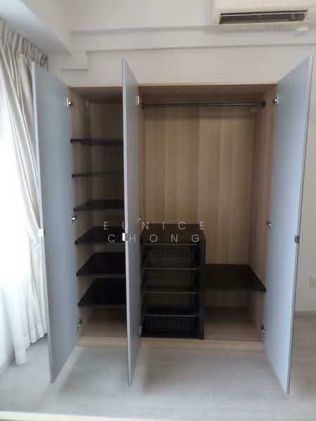 International Plaza Condominium For Sale at S$ 1,490,000 | PropertyGuru Singapore - Interior