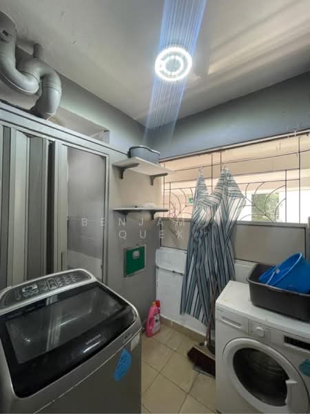 Orchid Park Condominium Condominium For Sale at S$ 1,250,000 | PropertyGuru Singapore - Interior