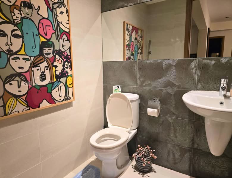 Costa Rhu Condominium For Sale at S$ 4,520,000 | PropertyGuru Singapore - Bathroom