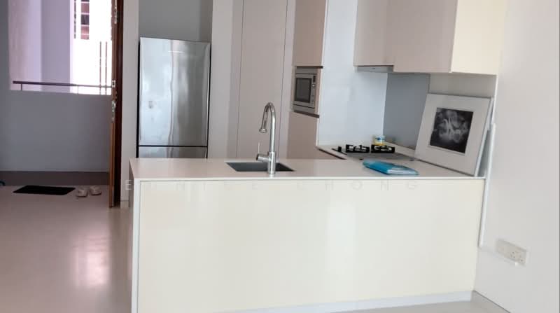 76 Shenton Apartment For Sale at S$ 1,280,000 | PropertyGuru Singapore - Kitchen