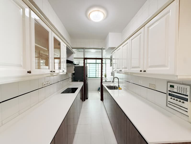 Changi Court, 698 Upper Changi Road East, 2 Bedrooms, 840 sqft, Condominium For Rent, by Vincent Chan, 500090762 - Kitchen - PropertyGuru.com.sg