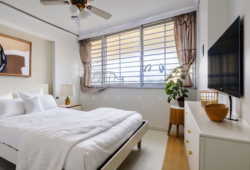 470 Pasir Ris Drive 6 HDB Flat For Sale at S$ 628,000 | PropertyGuru Singapore - Bedroom 2 - Virtually Staged