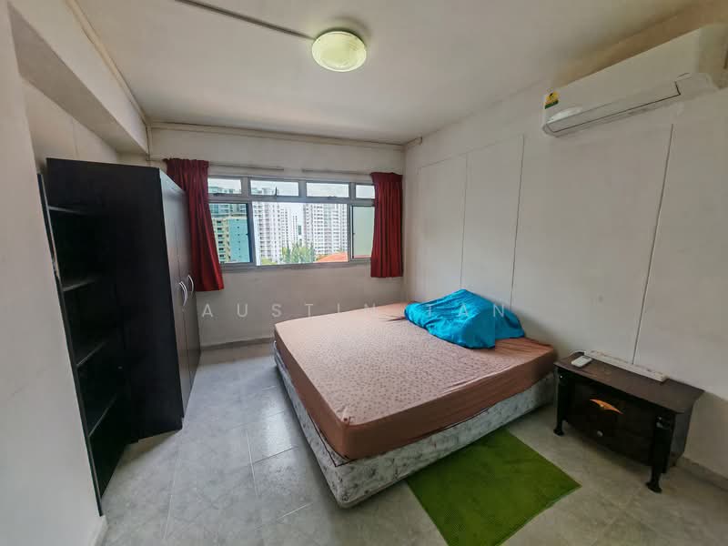 367 Woodlands Avenue 5 HDB Flat For Sale at S$ 849,688 | PropertyGuru Singapore - Bedroom