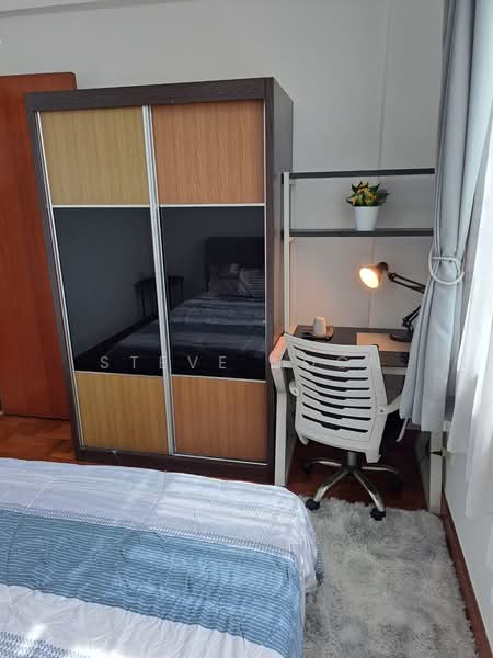 Parc Oasis, 35 Jurong East Avenue 1, Room Rental, 60 sqft, Condominium For Rent, by Steve Voon, 500090771 - Bedroom - PropertyGuru.com.sg