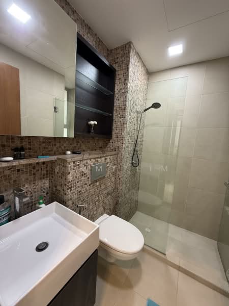 The Axis Apartment For Sale at S$ 1,488,888 | PropertyGuru Singapore - Bathroom