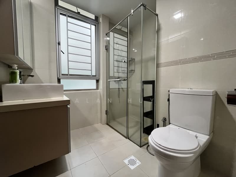 The Blossomvale, 900 Dunearn Road, Room Rental, 200 sqft, Condominium For Rent, by Alan Huy, 500090785 - Bathroom - PropertyGuru.com.sg