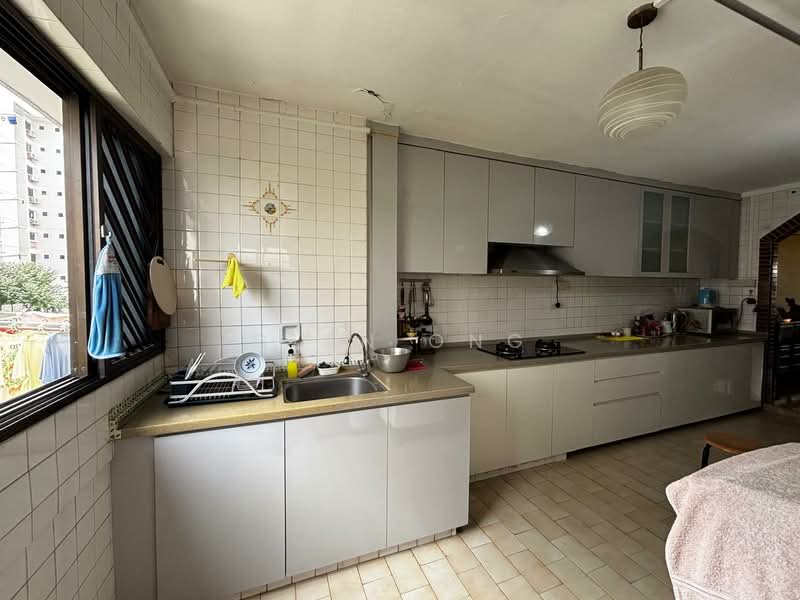 463 Jurong West Street 41 HDB Flat For Sale at S$ 395,000 | PropertyGuru Singapore - Kitchen