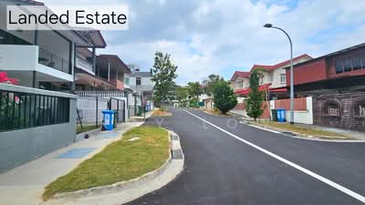 For Sale - ***CLOSING! ⭐️999yrs (like freehold) ⭐️10min Hougang MRT Mall⭐️ 5bed 3bath ⭐️Corner Terrace / Semi D