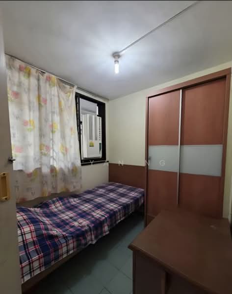 20 Dover Crescent HDB Flat For Sale at S$ 410,000 | PropertyGuru Singapore - Bedroom