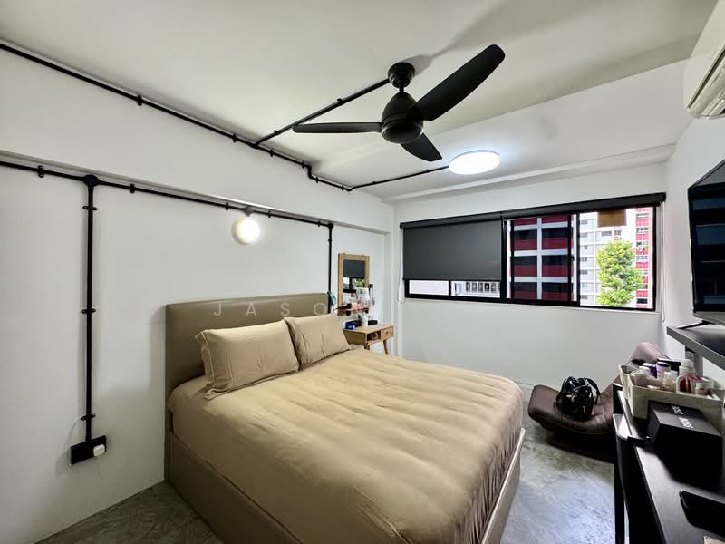 249 Hougang Avenue 3 HDB Flat For Sale at S$ 718,888 | PropertyGuru Singapore - Bedroom