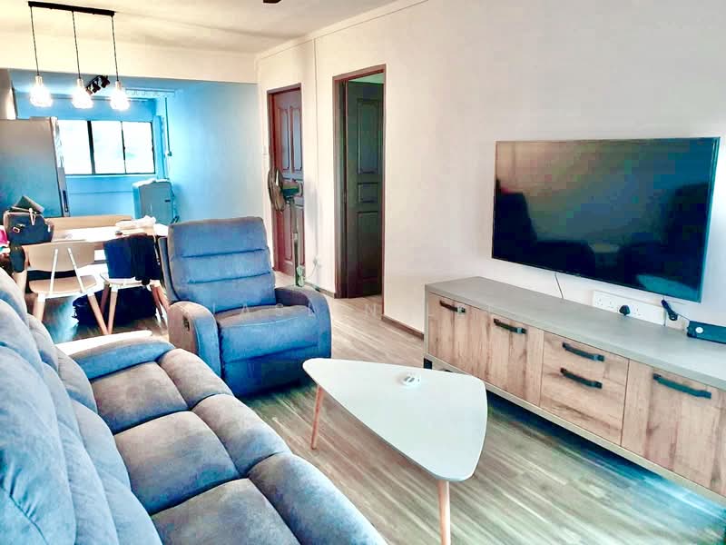 224 Yishun Street 21 HDB Flat For Sale at S$ 478,888 | PropertyGuru Singapore - Living Room