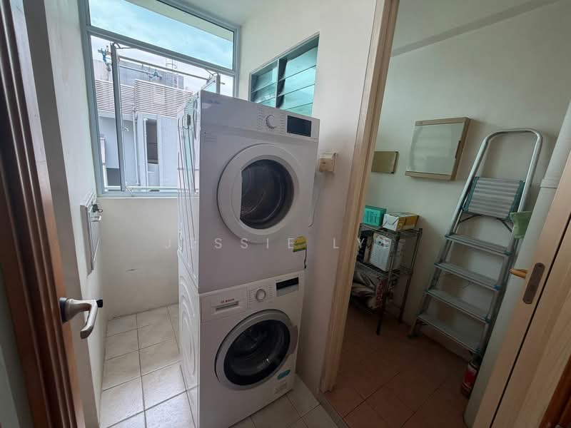 Mutiara View Apartment For Sale at S$ 2,900,000 | PropertyGuru Singapore - Interior