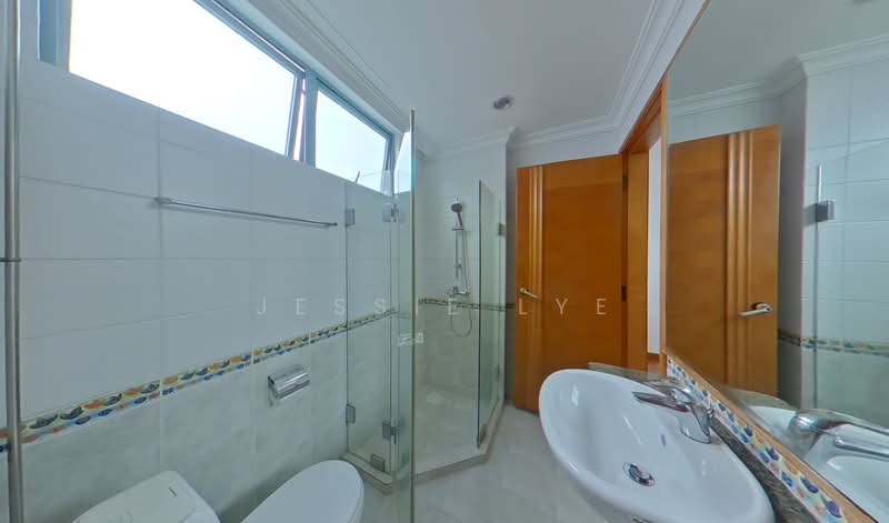 Mutiara View, 11 Jalan Mutiara, 3 Bedrooms, 1,163 sqft, Apartment For Sale, by Jessie Lye, 500090842 - Common Bathroom /Original - PropertyGuru.com.sg