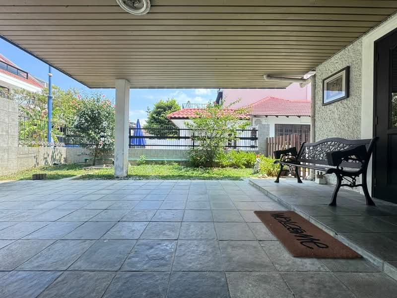 For Sale - 10m Wide Frontage 999yrs Single Storey Corner Terrace Regular Land Plot @Serangoon Garden Estate