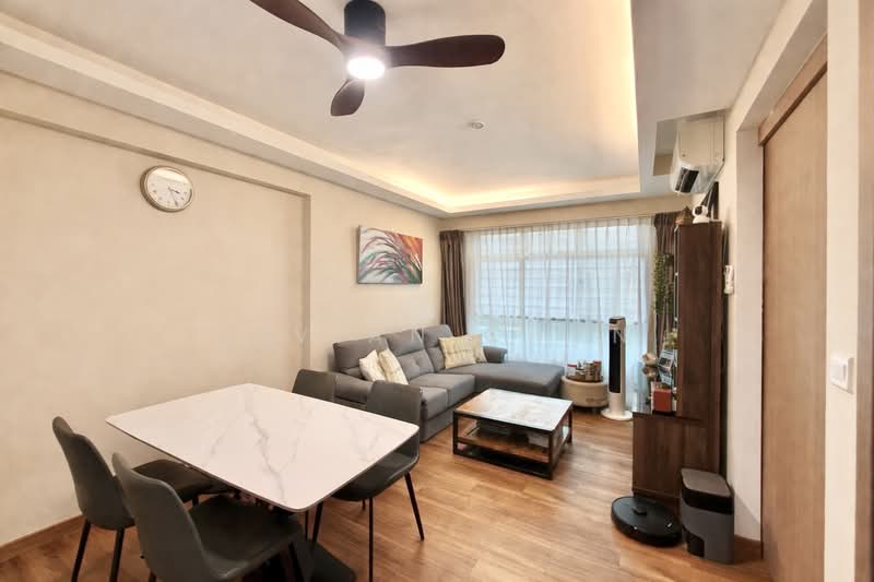 102B Canberra Street HDB Flat For Sale at S$ 390,000 | PropertyGuru Singapore - Living Room