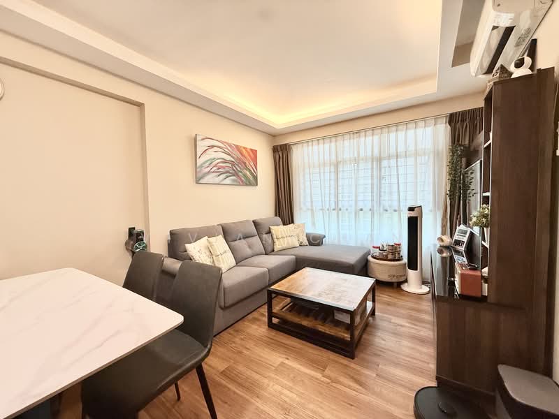 102B Canberra Street HDB Flat For Sale at S$ 390,000 | PropertyGuru Singapore - Living Room