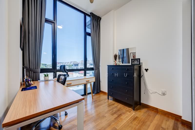 Parc Komo Condominium For Sale at S$ 1,288,888 | PropertyGuru Singapore - Common Bedroom