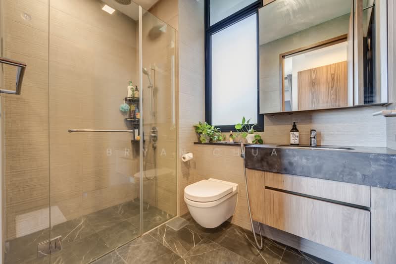 Parc Komo Condominium For Sale at S$ 1,288,888 | PropertyGuru Singapore - Master Bathroom