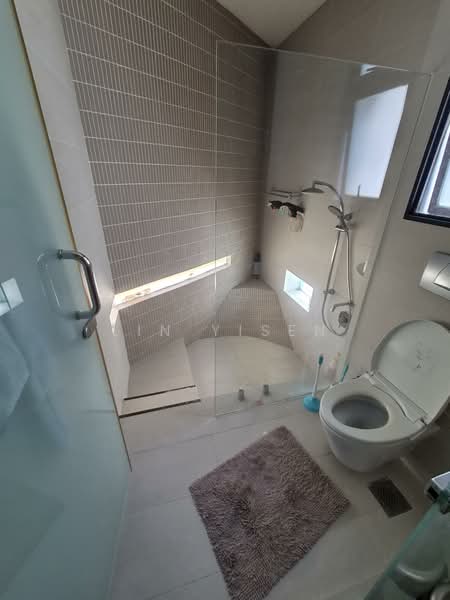 D15 Haigsville Drive Semi-D Huge Land Size! Call 9444.4449!, Haigsville Drive,Haig Road, Dunman,Katong,Joo Chiat,Paya Lebar, Eunos,Mountbatten,Changi Road,Goodman Road, 7 Bedrooms, 4,474 sqft, Semi-Detached House For Sale, by Lin Yisen, 500090874 - Bathroom - PropertyGuru.com.sg