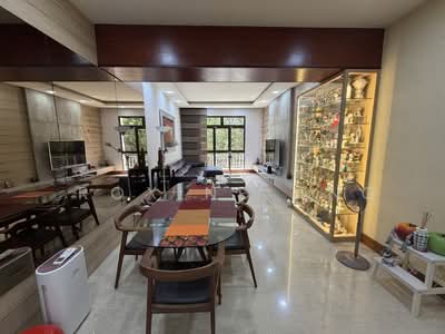 For Sale - Seletaris