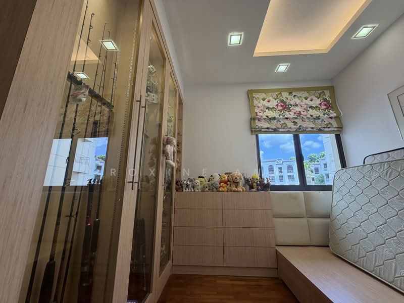 Seletaris Condominium For Sale at S$ 1,900,000 | PropertyGuru Singapore - Common Room 2