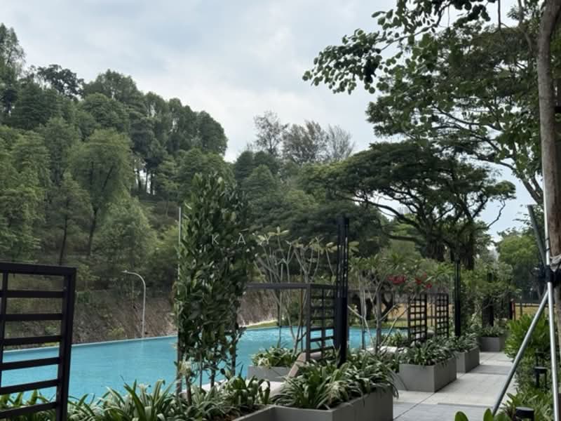 The Landmark, 173 Chin Swee Road, 4 Bedrooms, 1,141 sqft, Condominium For Rent, by Kay. ., 500090886 - Swimming pool - PropertyGuru.com.sg