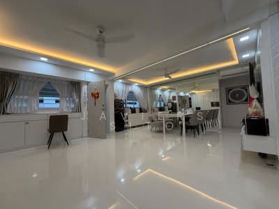 For Sale - 403 Pandan Gardens