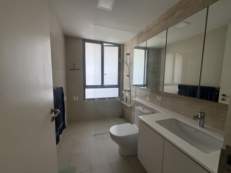 Bedok Residences, 24 Bedok North Drive, 3 Bedrooms, 1,216 sqft, Condominium For Rent, by Sheryn Tan, 500090908 - Bathroom - PropertyGuru.com.sg