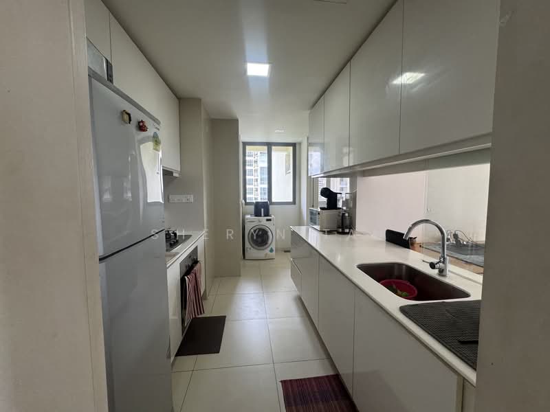 Bedok Residences, 24 Bedok North Drive, 3 Bedrooms, 1,216 sqft, Condominium For Rent, by Sheryn Tan, 500090908 - Kitchen - PropertyGuru.com.sg