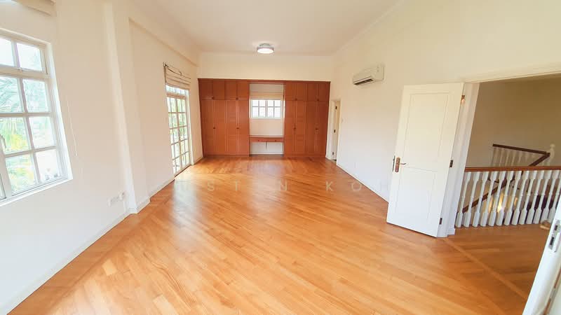 Woodgrove Estate, 5 Cedarwood Grove, 6 Bedrooms, 6,674 sqft, Detached House For Rent, by Justin Koh, 500090909 - Bedroom - PropertyGuru.com.sg