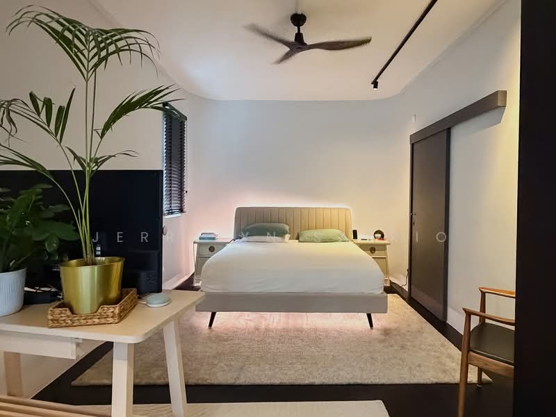 Ocean Park Condominium For Sale at S$ 4,390,000 | PropertyGuru Singapore - Bedroom