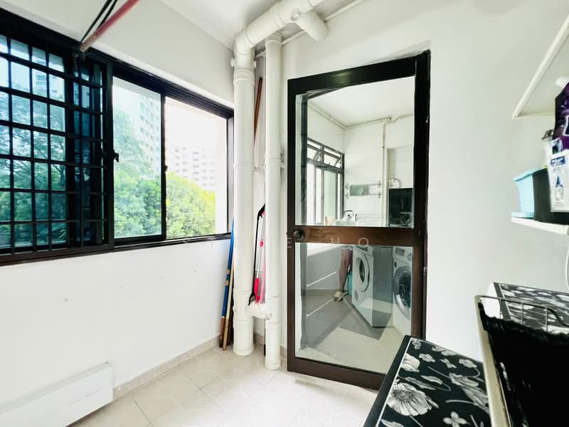 672A Choa Chu Kang Crescent HDB Flat For Sale at S$ 549,999 | PropertyGuru Singapore - Service Yard