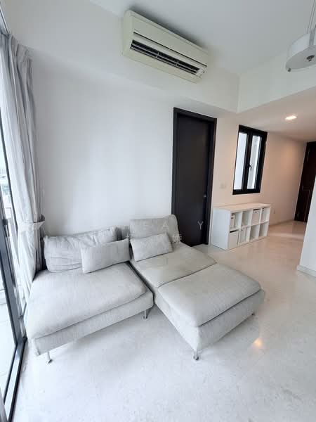 368 Thomson Condominium For Sale at S$ 1,250,000 | PropertyGuru Singapore - Living Room