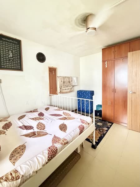 91 Lorong 3 Toa Payoh HDB Flat For Sale at S$ 370,000 | PropertyGuru Singapore