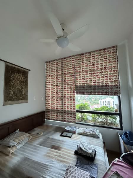 The Crest, 101 Prince Charles Crescent, 3 Bedrooms, 1,334 sqft, Condominium For Rent, by Lyn Wong, 500090934 - Bedroom - PropertyGuru.com.sg