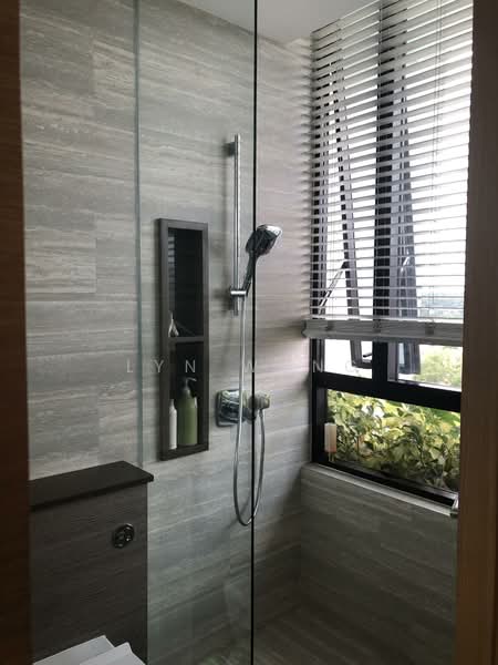 The Crest, 101 Prince Charles Crescent, 3 Bedrooms, 1,334 sqft, Condominium For Rent, by Lyn Wong, 500090934 - Bathroom - PropertyGuru.com.sg