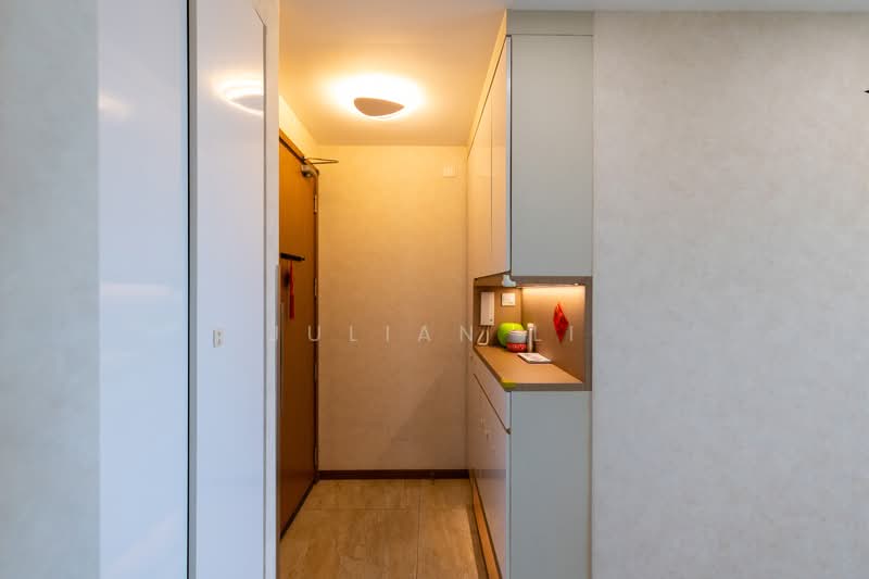 Kingsford Waterbay, Upper Serangoon View, 3 Bedrooms, 883 sqft, Condominium For Sale, by Julian Li, 500090942 - Entrance - PropertyGuru.com.sg